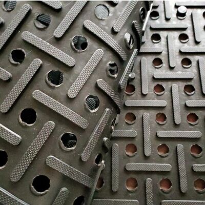 Mata gumowa antyzmęczeniowa z drenażem, odporna na olej, 1450*850*8mm