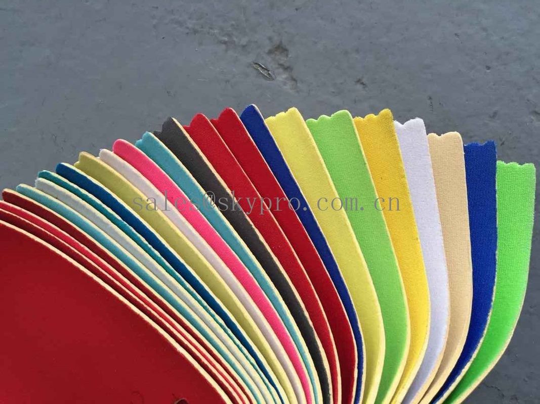 Kolorowe Doskonałe rozciąganie i wodoodporne rolki z tkaniny neoprenowej o maksymalnej szerokości 60 cali